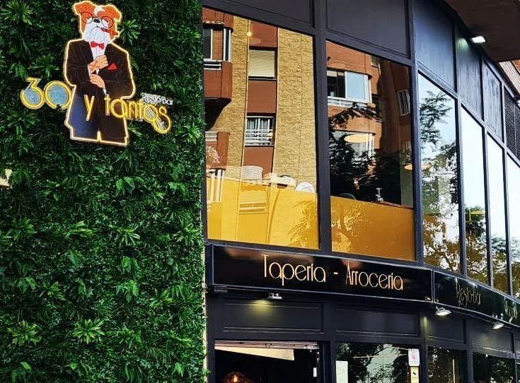 30 & Tantos Gran Vía